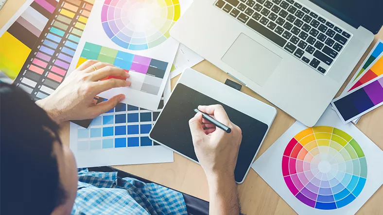 Top 5 Advantages of Taking a Graphic Designing Course in Pakistan